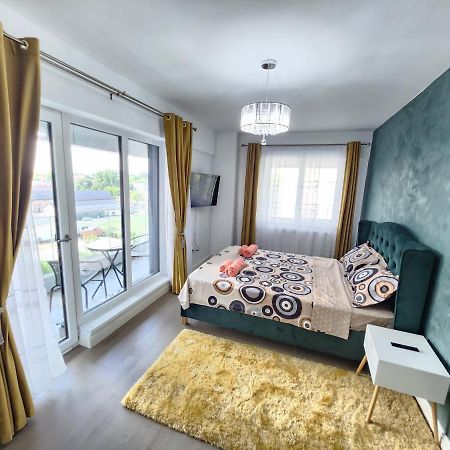 ياش Near Airport 2 Rooms Apartments In Himson المظهر الخارجي الصورة