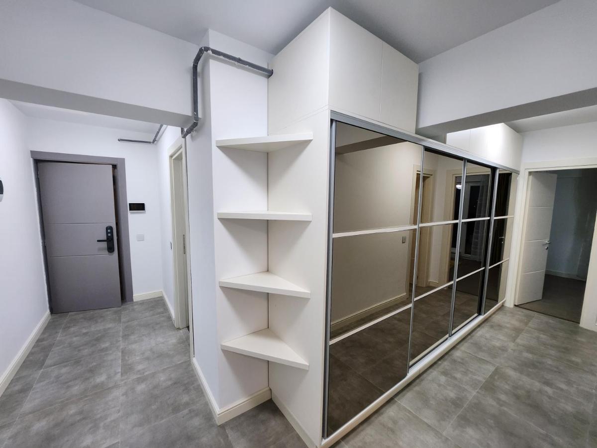 ياش Near Airport 2 Rooms Apartments In Himson المظهر الخارجي الصورة