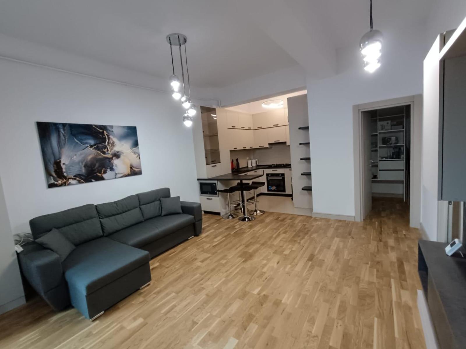 ياش Near Airport 2 Rooms Apartments In Himson المظهر الخارجي الصورة