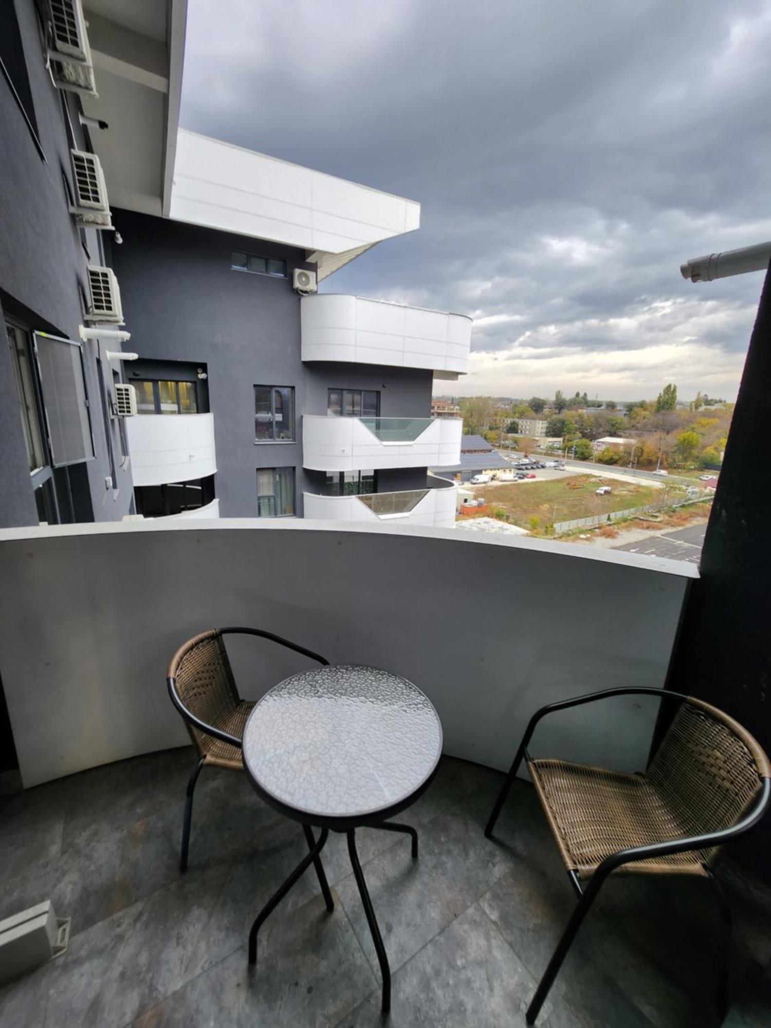ياش Near Airport 2 Rooms Apartments In Himson المظهر الخارجي الصورة