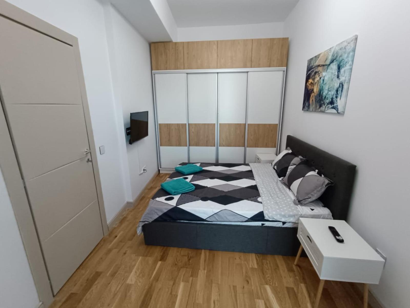 ياش Near Airport 2 Rooms Apartments In Himson المظهر الخارجي الصورة